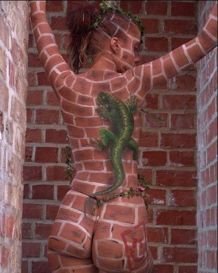 body_painting_chameleon.jpg - Powered by witze.net!